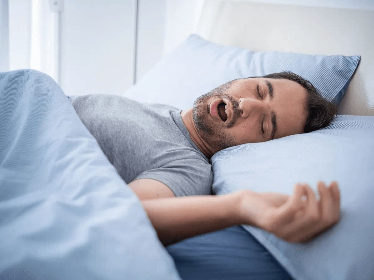 چه چیزی باعث احساس تکان خوردن یا افتادن در هنگام خواب می‌شود؟| کارهایی که برای بهبود سلامت خواب باید انجام دهیم